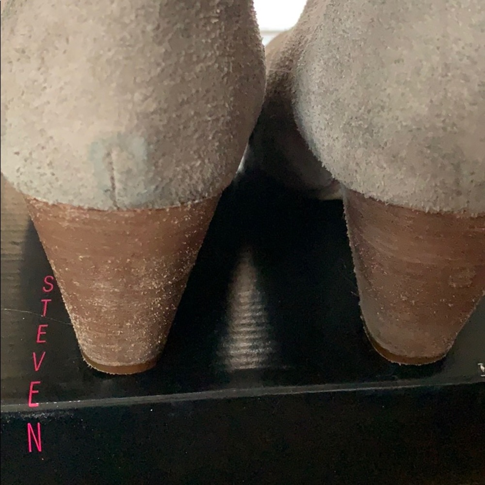 Steven Taupe Suede Booties Size 7.5 In Euc - image 8